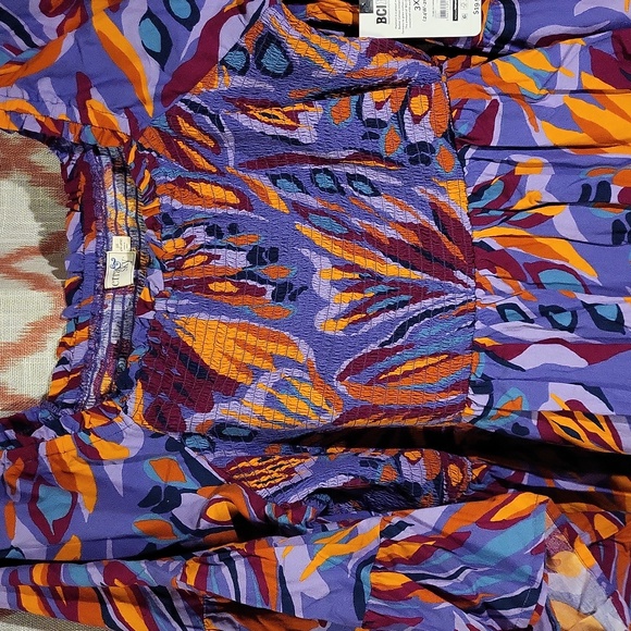 Women's Colorful Top - Picture 2 of 4